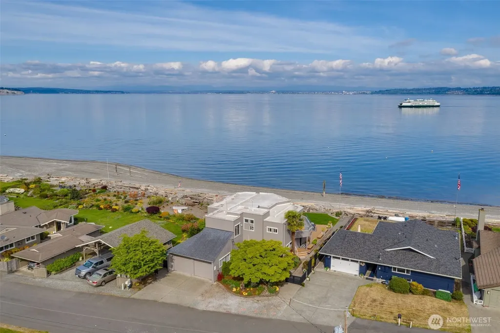 6779 Columbia Beach Drive Clinton WA 98236