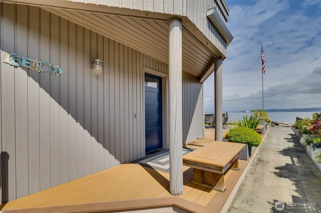 6779 Columbia Beach Drive Clinton WA 98236