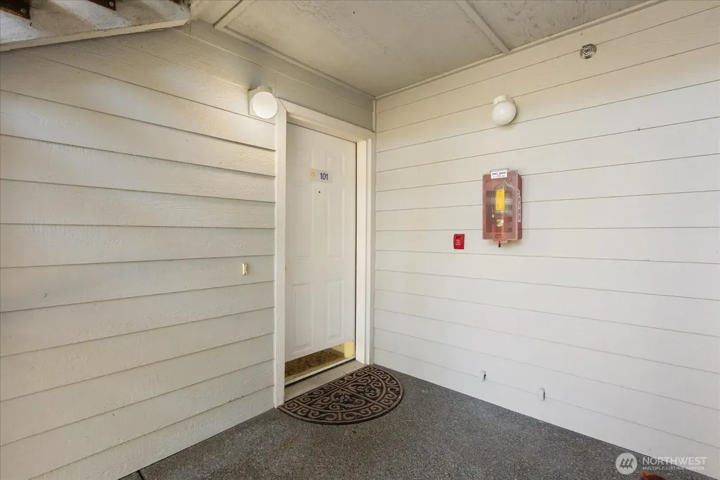 5731 12th Avenue W Everett WA 98203