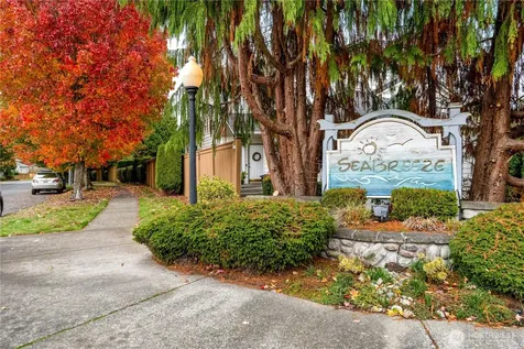 5731 12th Avenue W Everett WA 98203