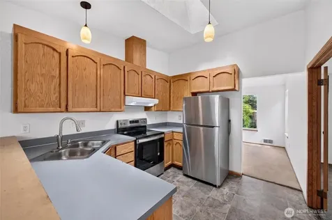 11831 SE 261st Place Kent WA 98030