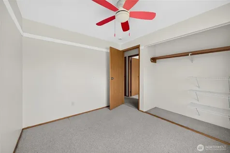 11831 SE 261st Place Kent WA 98030