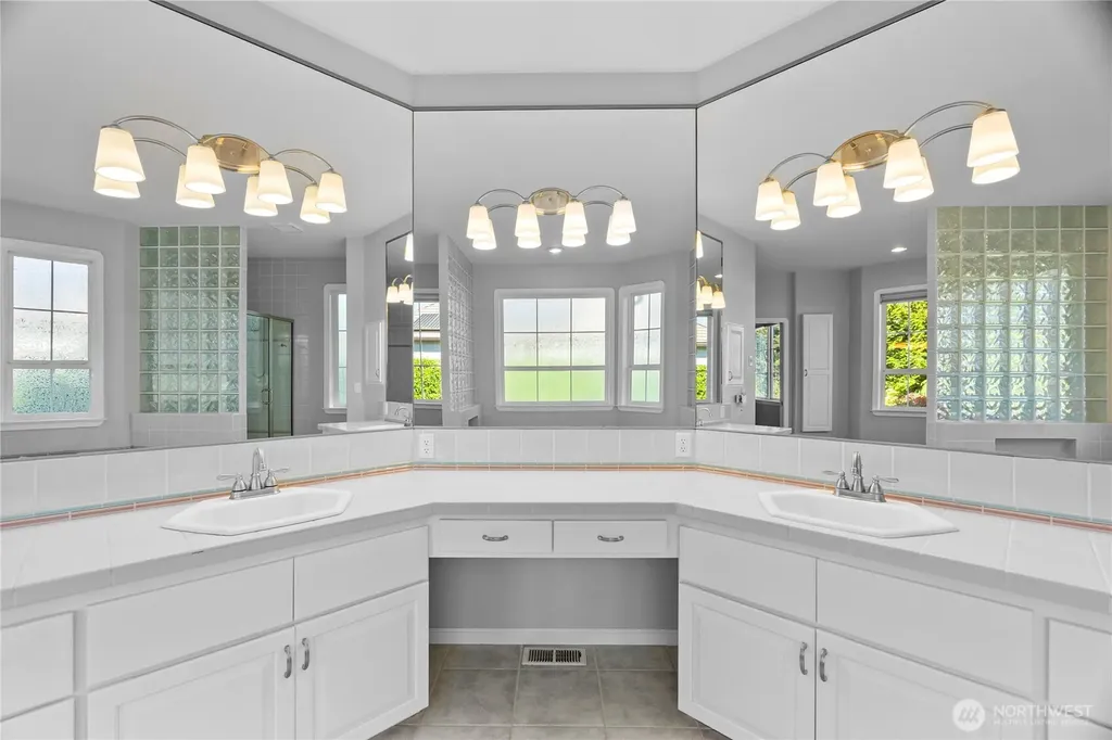 6026 Troon Lane SE Olympia WA 96501