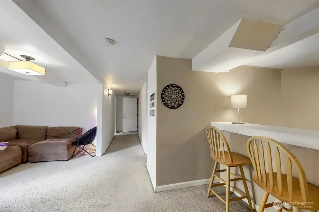 5755 25th Avenue NE Seattle WA 98105