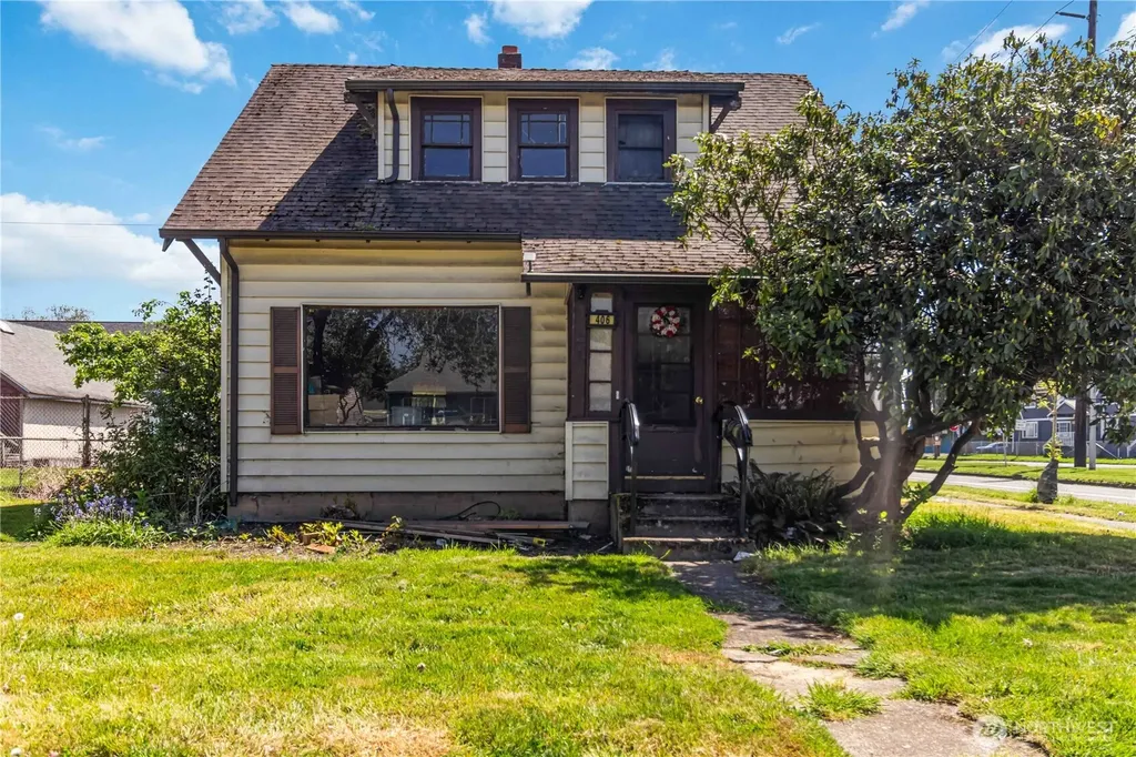 406 15th Avenue Longview WA 98632