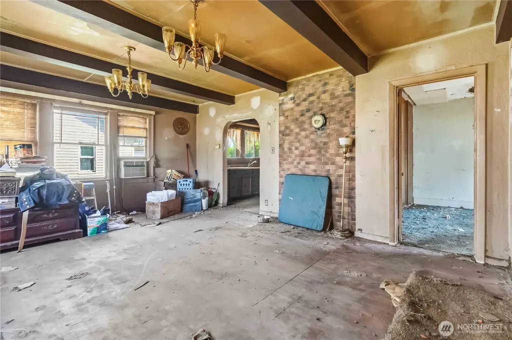 406 15th Avenue Longview WA 98632