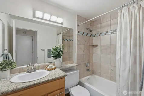6960 California Avenue SW Seattle WA 98136