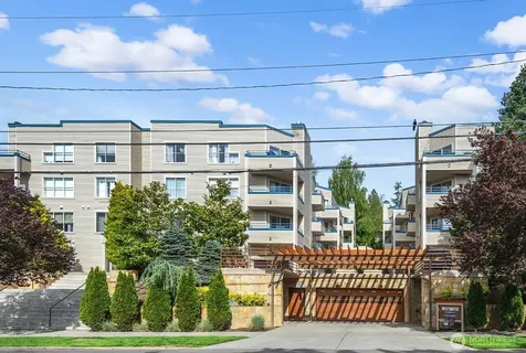 6960 California Avenue SW Seattle WA 98136