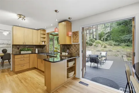 22731 95th Avenue SE Woodinville WA 98077