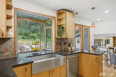 22731 95th Avenue SE Woodinville WA 98077
