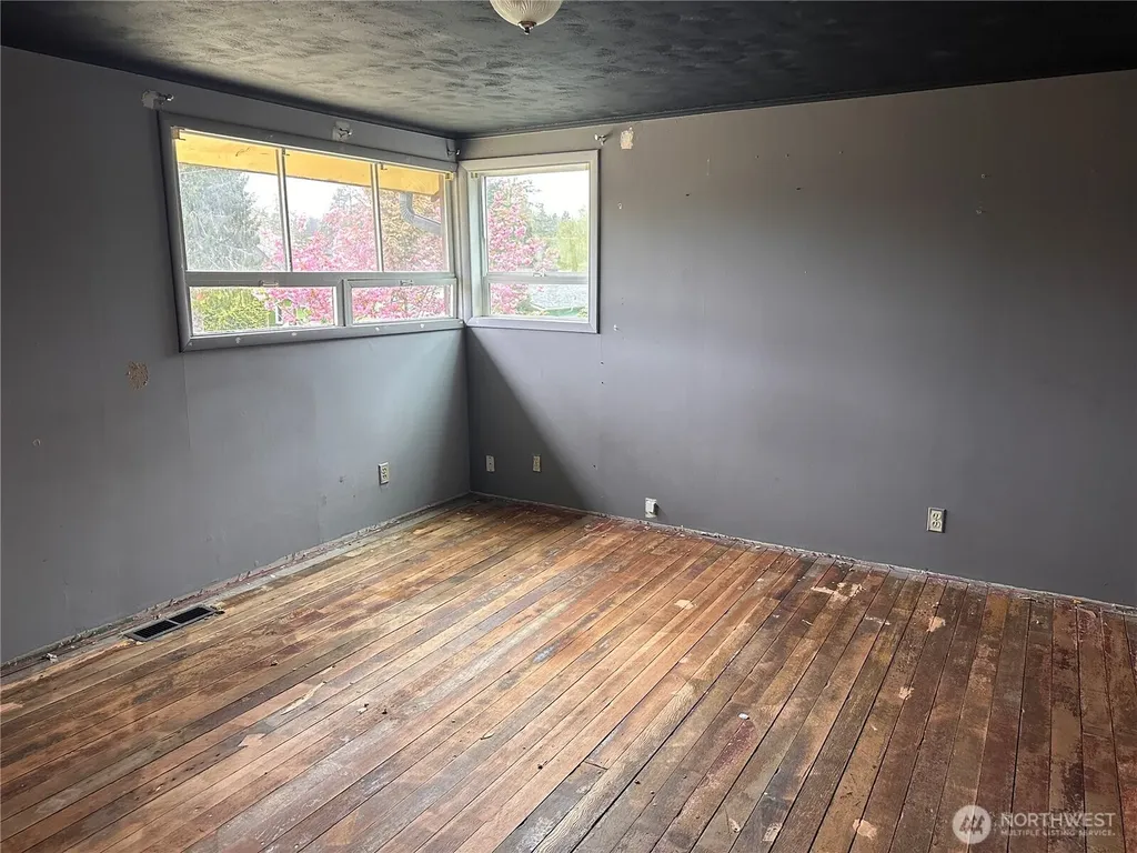 1521 Laura Street Aberdeen WA 98520