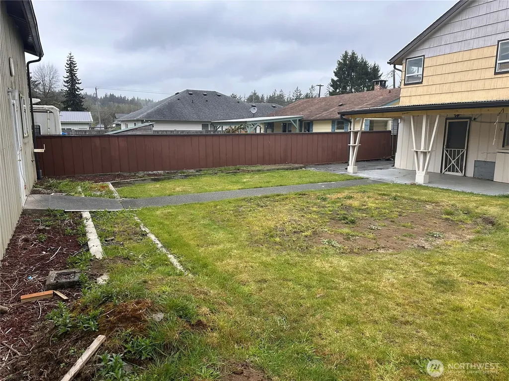 1521 Laura Street Aberdeen WA 98520