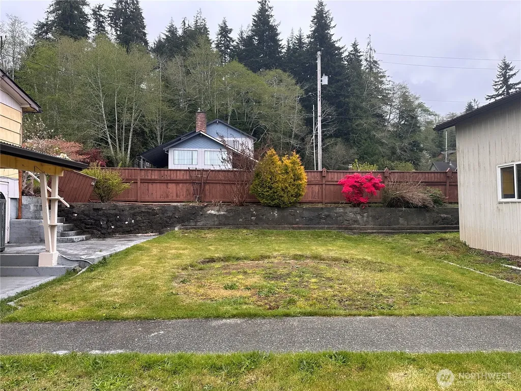 1521 Laura Street Aberdeen WA 98520