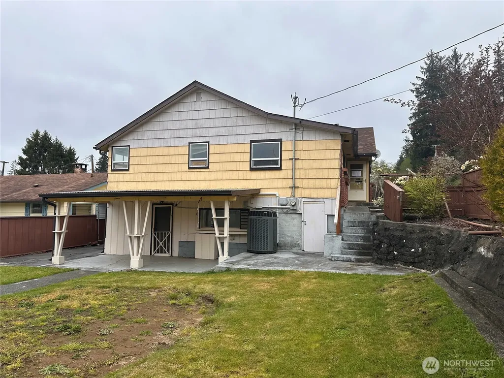 1521 Laura Street Aberdeen WA 98520