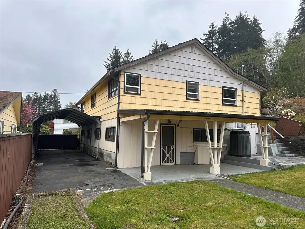 1521 Laura Street Aberdeen WA 98520