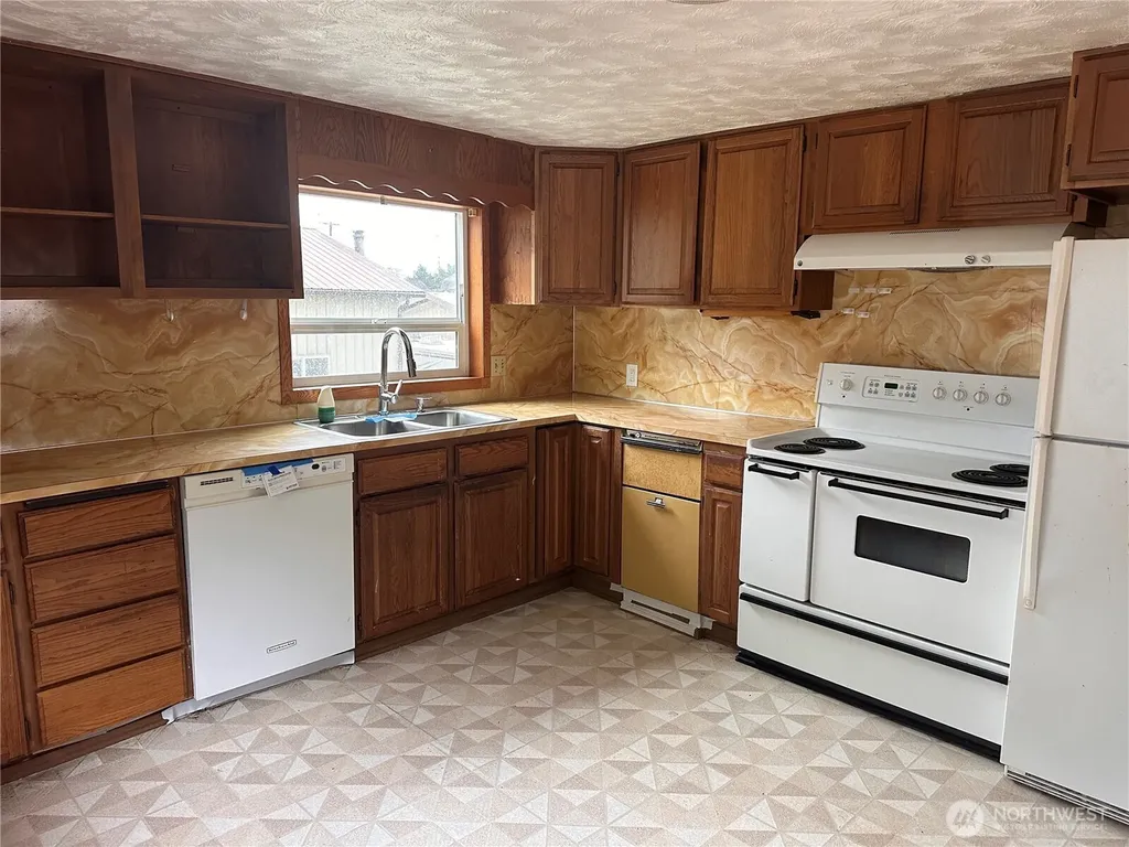 1521 Laura Street Aberdeen WA 98520