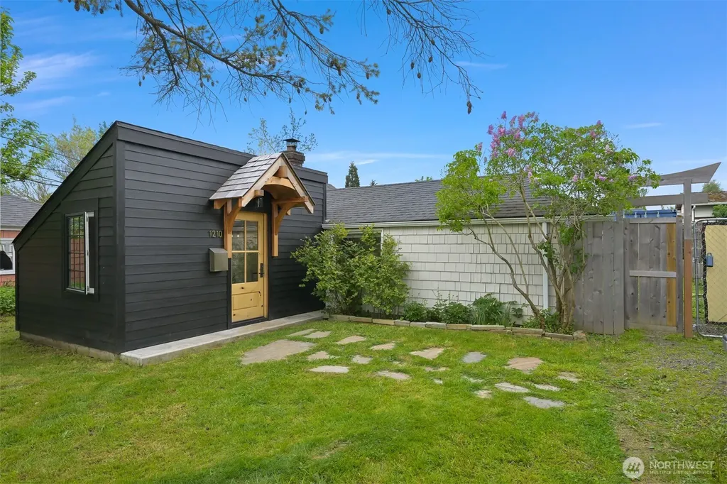 1210 Logan Street Bellingham WA 98225