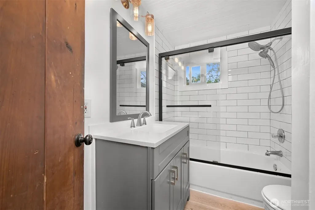 1210 Logan Street Bellingham WA 98225