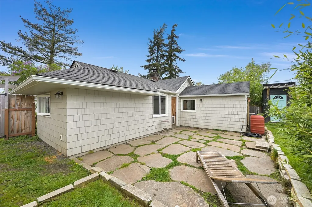 1210 Logan Street Bellingham WA 98225