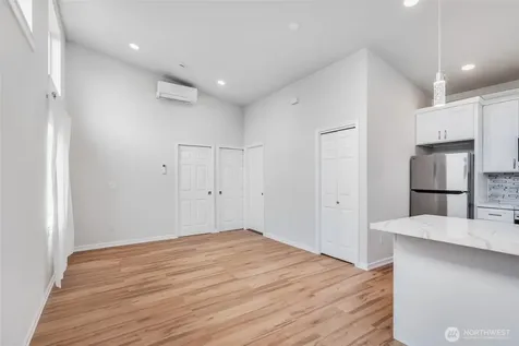 9438 24th Avenue SW Seattle WA 98106