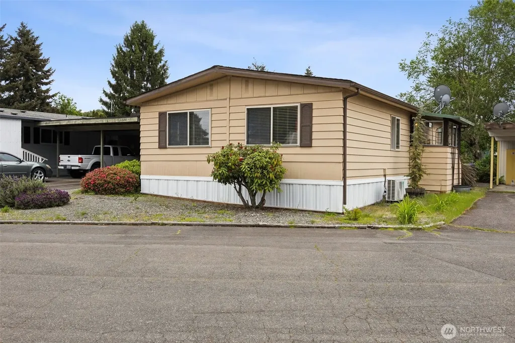 2827 34th Avenue Ct E Tacoma WA 98443