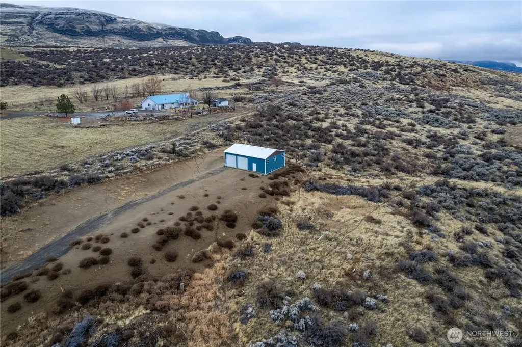 46435 Sunny Hills Lane N Grand Coulee WA 99133