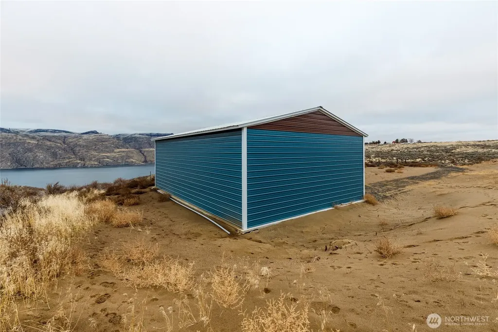 46435 Sunny Hills Lane N Grand Coulee WA 99133