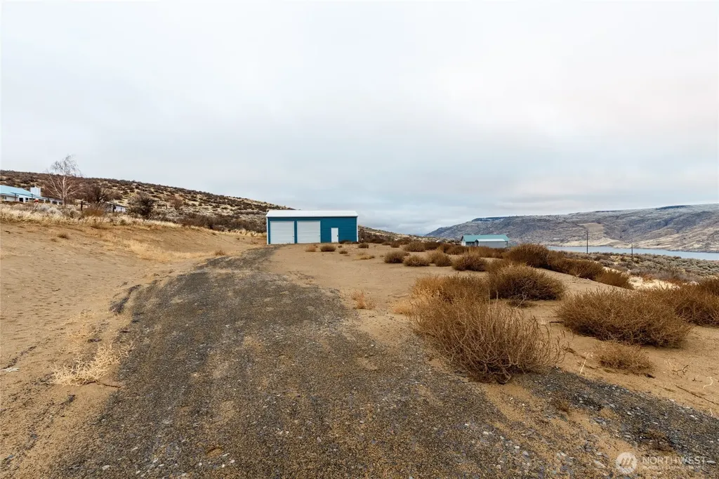 46435 Sunny Hills Lane N Grand Coulee WA 99133