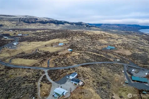 46435 Sunny Hills Lane N Grand Coulee WA 99133