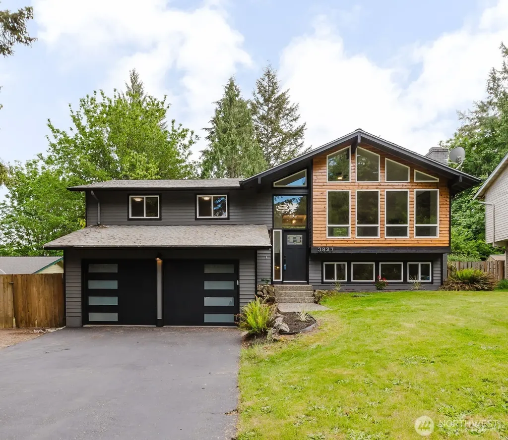3827 Roosevelt Street NE Bremerton WA 98311