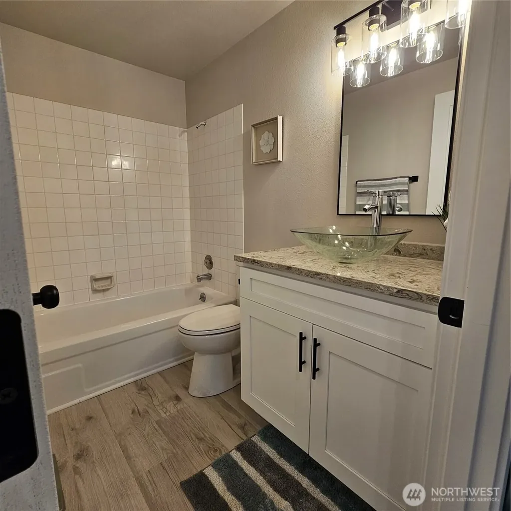 3827 Roosevelt Street NE Bremerton WA 98311