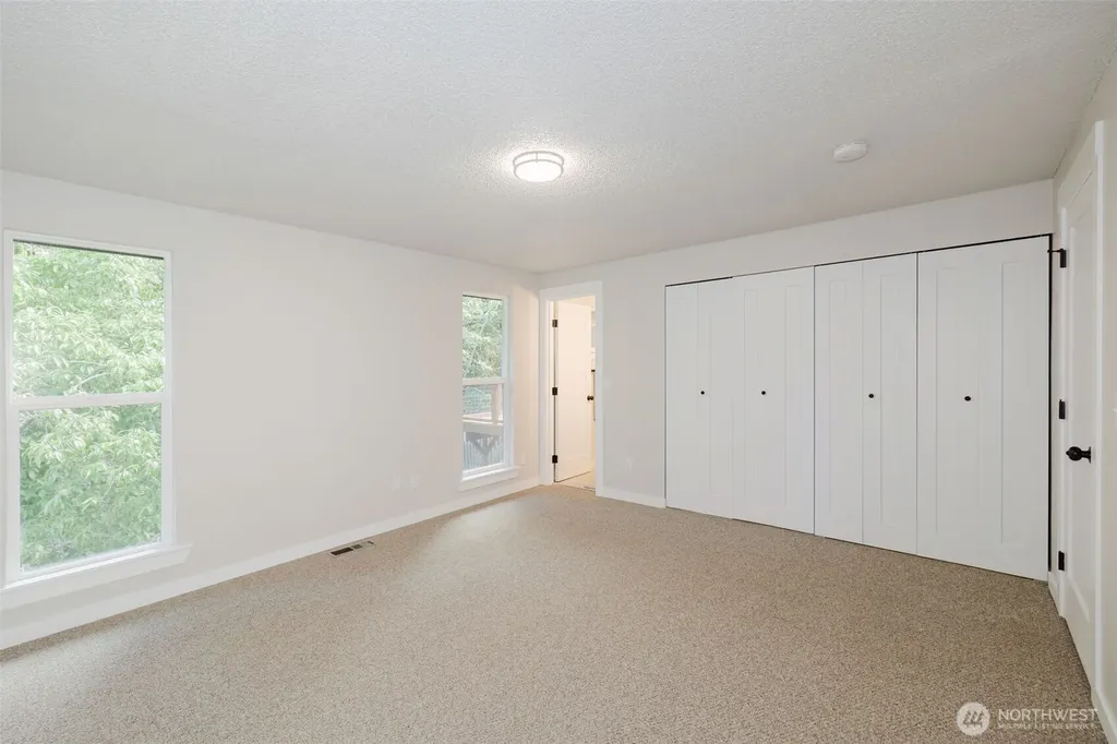 3827 Roosevelt Street NE Bremerton WA 98311
