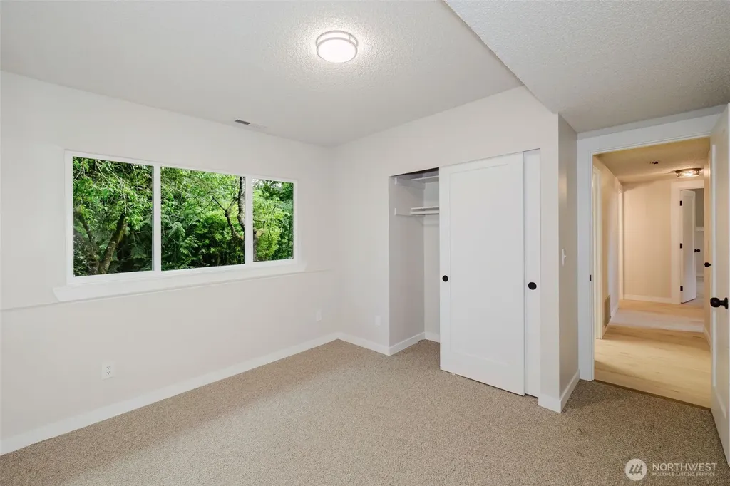 3827 Roosevelt Street NE Bremerton WA 98311