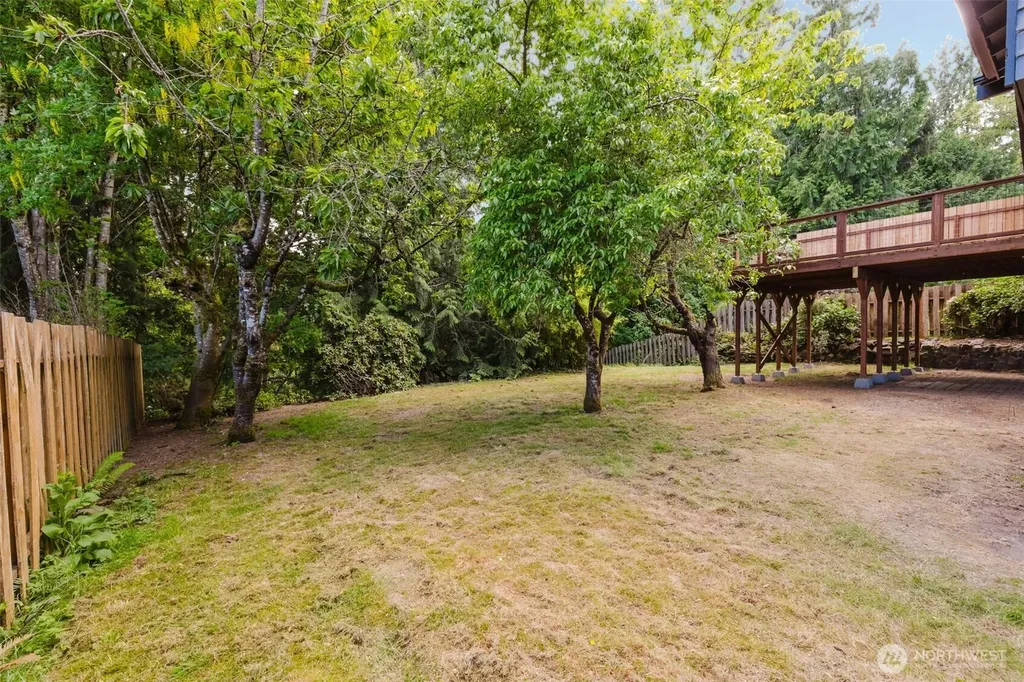 3827 Roosevelt Street NE Bremerton WA 98311