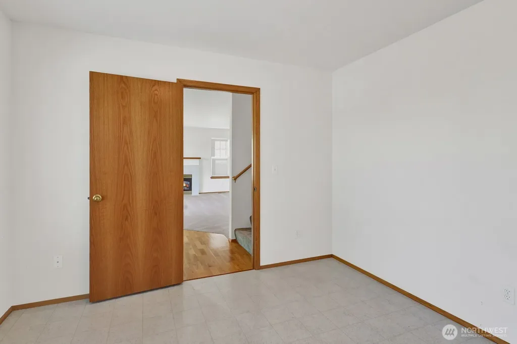 2272 Cherry Street Lynden WA 98264