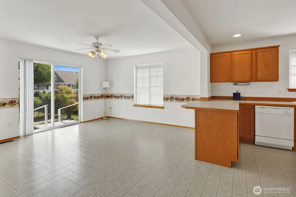 2272 Cherry Street Lynden WA 98264