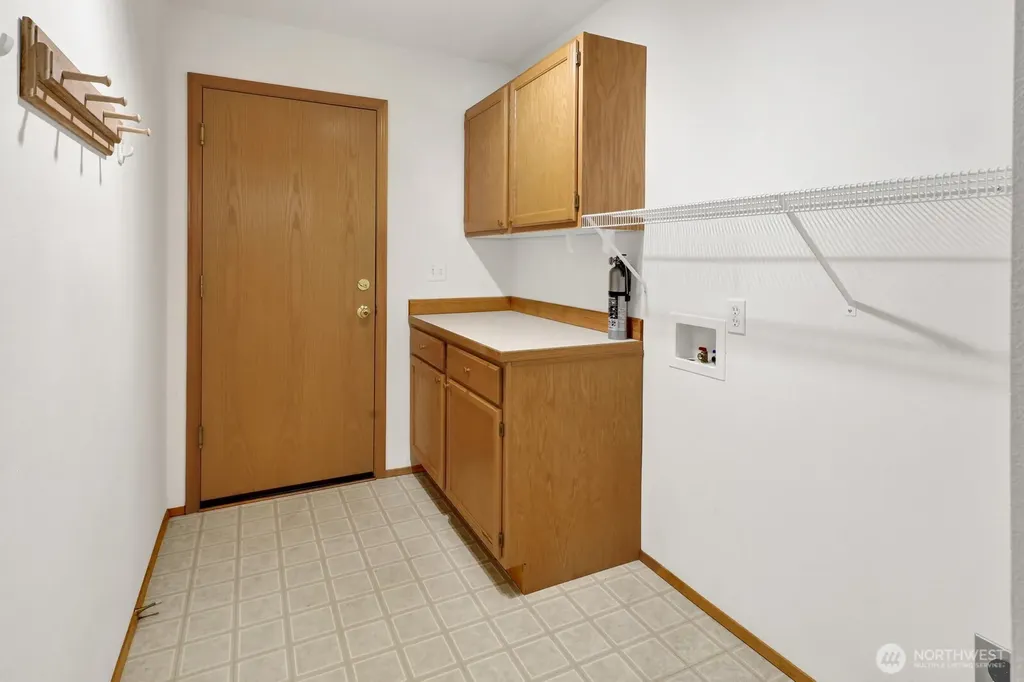 2272 Cherry Street Lynden WA 98264