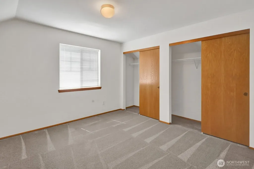 2272 Cherry Street Lynden WA 98264