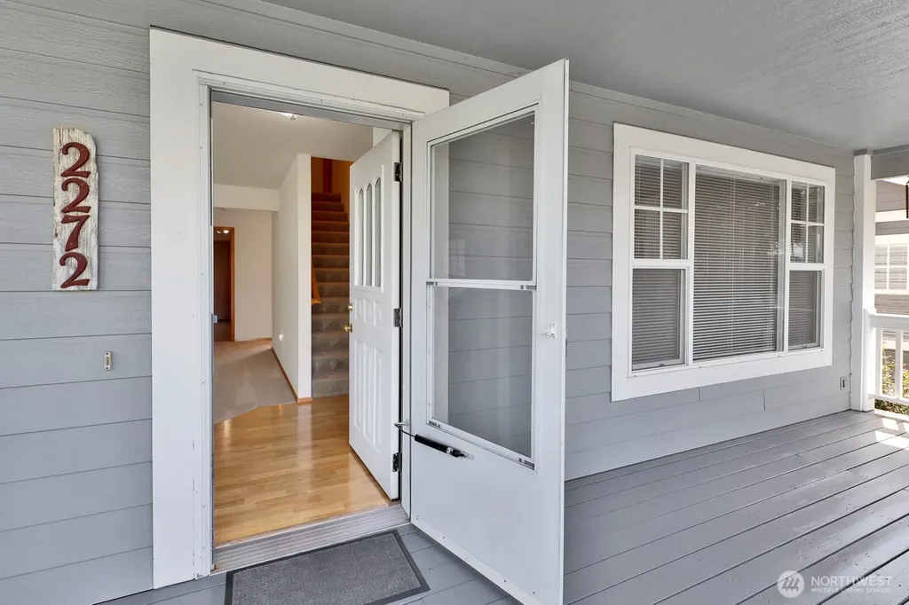2272 Cherry Street Lynden WA 98264