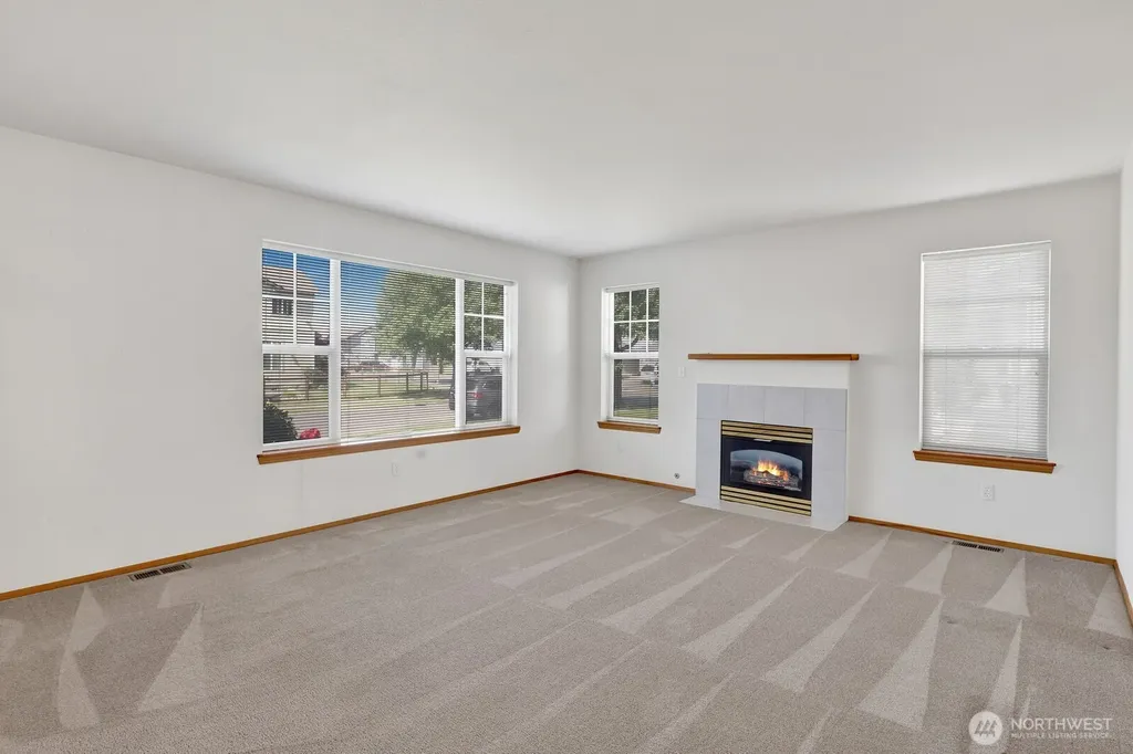 2272 Cherry Street Lynden WA 98264