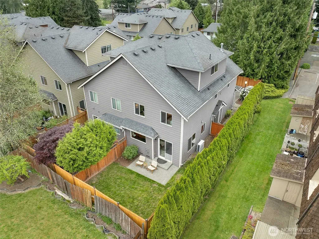 2502 204th Place SW Lynnwood WA 98036