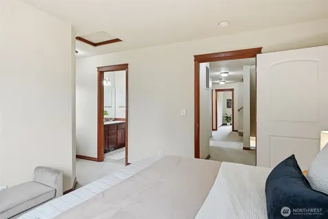 2502 204th Place SW Lynnwood WA 98036