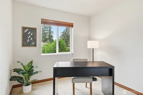 2502 204th Place SW Lynnwood WA 98036