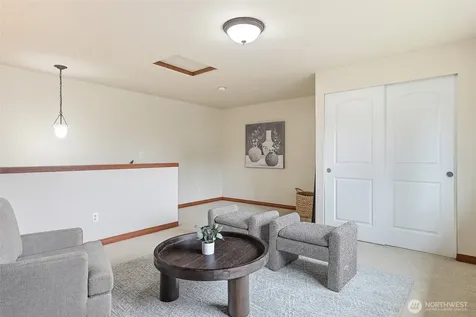 2502 204th Place SW Lynnwood WA 98036