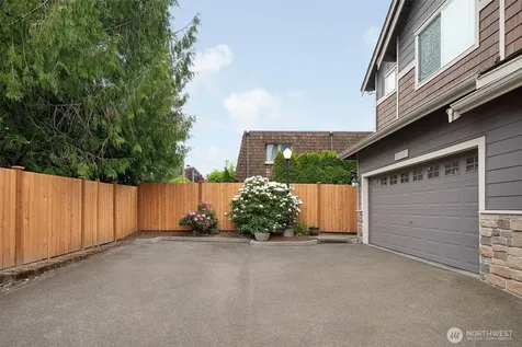 2502 204th Place SW Lynnwood WA 98036