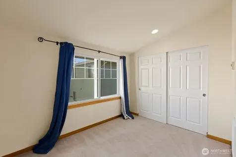 10520 Whitman Avenue N Seattle WA 98133