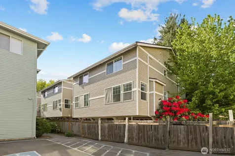 10520 Whitman Avenue N Seattle WA 98133
