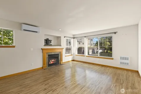 10520 Whitman Avenue N Seattle WA 98133