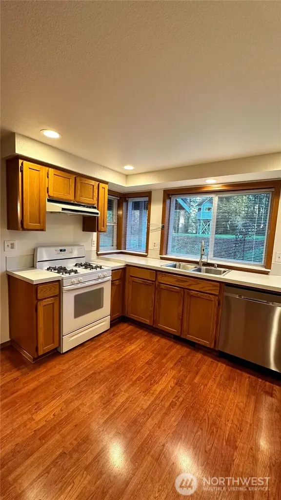 8036 Supreme Court SW Olympia WA 98512