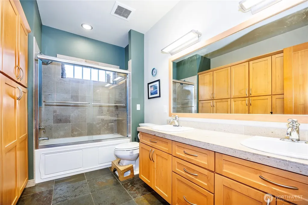 246 Shallow Shore Road Bellingham WA 98229